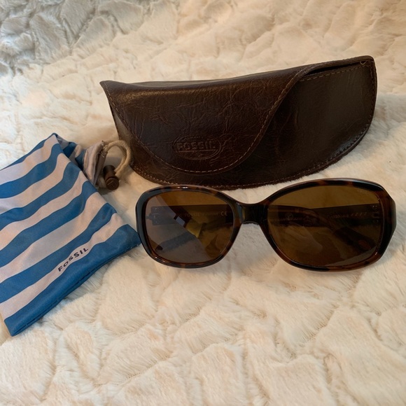 Fossil Accessories - NWOT - Fossil Tortoise Polarized Sunglasses